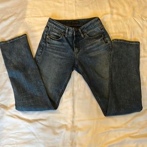 Silver brand jeans. Avery straight. Size W26/L31